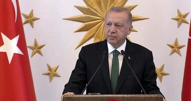 Son Dakika: Büyükşehir belediye başkanlarına konuşan Cumhurbaşkanı Erdoğan, işten çıkarmaları eleştirdi