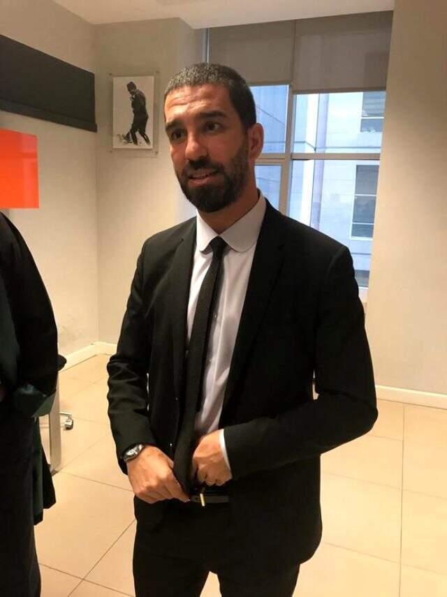 Son dakika: Gece kulübünde Berkay Şahin'in burnunu kıran Arda Turan'a hapis cezası verildi