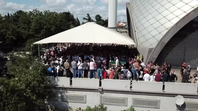 Usta oyuncu Süleyman Turan son yolculuğuna uğurlandı Usta oyuncu Süleyman Turan son yolculuğuna uğurlandı