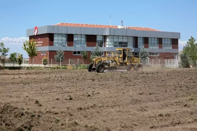 Yeni Malatyaspor 'Futbol Köyü' projesi için ilk kazmayı vurdu