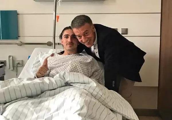 Abdülkadir ömür ameliyat oldu; 4-6 ay yok Abdülkadir ömür ameliyat oldu; 4-6 ay yok
