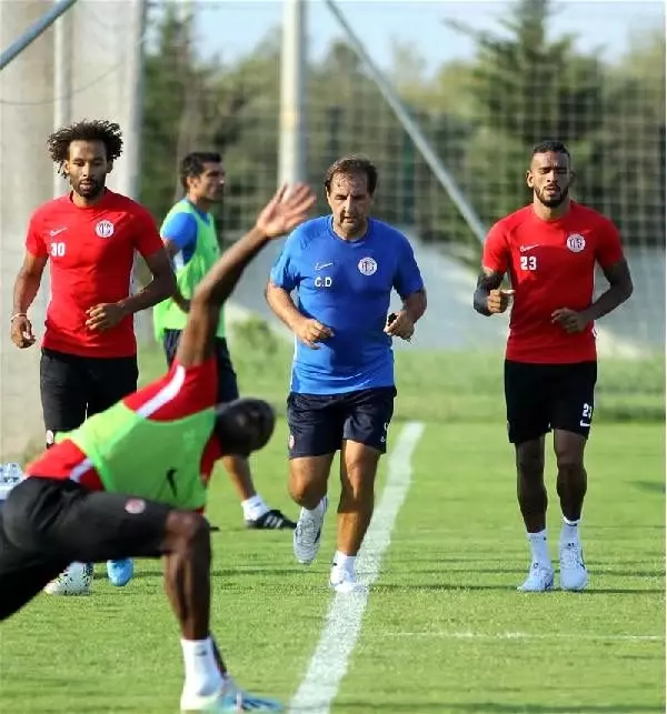 Antalyaspor'da 5 eksik