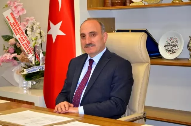 Başkan Kılıç'tan 30 taraftara forma sözü Başkan Kılıç'tan 30 taraftara forma sözü