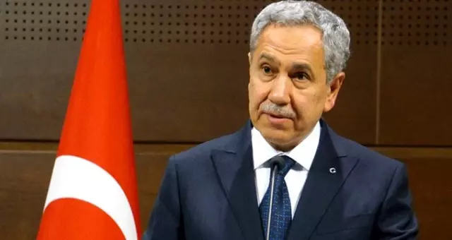 Bülent Arınç ile Bülent Turan arasındaki polemik büyüyor: Boyundan büyük işlere karışma Bülent Arınç ile Bülent Turan arasındaki polemik büyüyor: Boyundan büyük işlere karışma