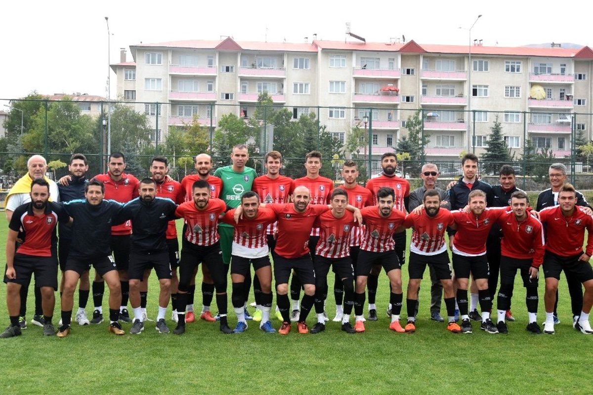 Cevizli Anadolu Spor Kulübü Başkanı Karakelle: 'Şampiyonluğu göğüsleyeceğiz'