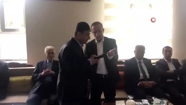 Cumhurbaşkanı Erdoğan, kazada yakınlarını kaybeden ailelere telefonla başsağlığı diledi Cumhurbaşkanı Erdoğan, kazada yakınlarını kaybeden ailelere telefonla başsağlığı diledi