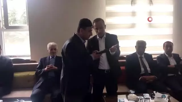 Cumhurbaşkanı Erdoğan, kazada yakınlarını kaybeden ailelere telefonla başsağlığı diledi Cumhurbaşkanı Erdoğan, kazada yakınlarını kaybeden ailelere telefonla başsağlığı diledi