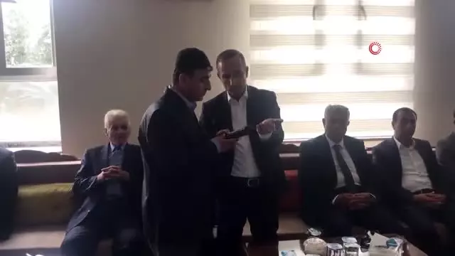 Cumhurbaşkanı Erdoğan, kazada yakınlarını kaybeden ailelere telefonla başsağlığı diledi Cumhurbaşkanı Erdoğan, kazada yakınlarını kaybeden ailelere telefonla başsağlığı diledi