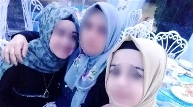 Eşlerine not bırakıp kaçan kadınlar, PUBG'de tanıştıkları kişinin annesinin evinde bulundu Eşlerine not bırakıp kaçan kadınlar, PUBG'de tanıştıkları kişinin annesinin evinde bulundu