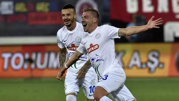 Fenerbahçe'den yeni sol bek hamlesi! Dario Melnjak...