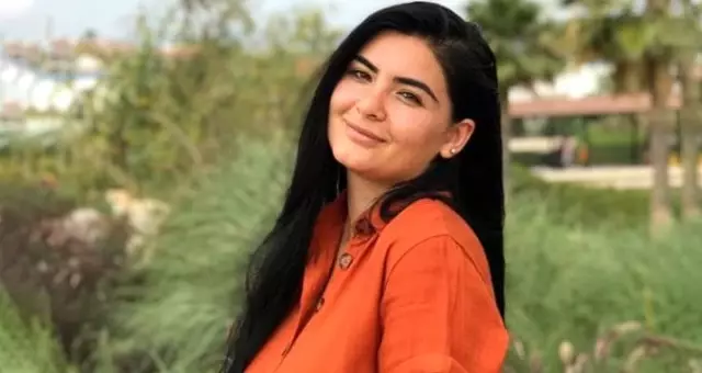 Hanife Gürdal, 'Tenhada yaptıklarınızı toplumda kınamayın' diyerek bikinili fotoğrafını paylaştı Hanife Gürdal, 'Tenhada yaptıklarınızı toplumda kınamayın' diyerek bikinili fotoğrafını paylaştı