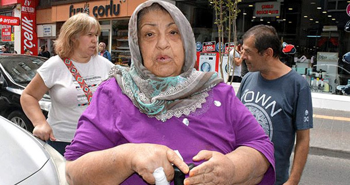 Kar maskeli 2 kişi, 73 yaşındaki kadının ellerini ve ağzını bantlayıp parasını çaldı