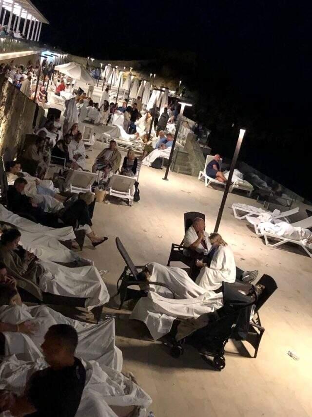 KKTC'de askeri bölgedeki cephanelikte art arda patlamalar meydana geldi