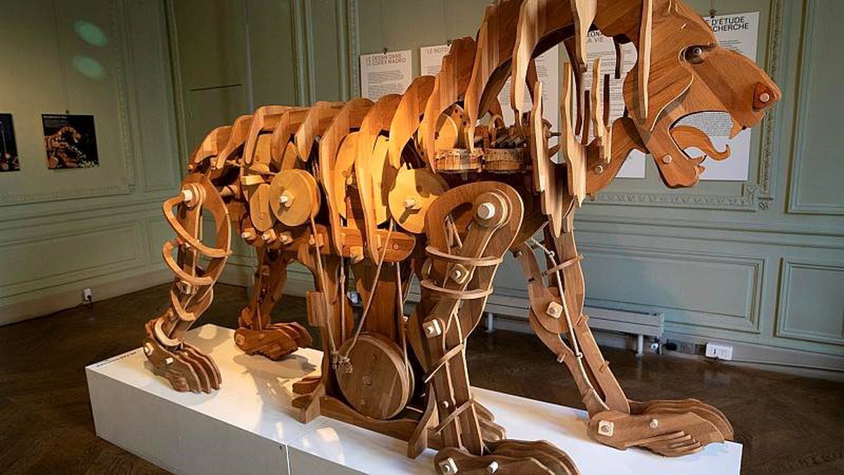 Leonardo da Vinci'nin ünlü aslan maketi sanatçının 500. ölüm yıl dönümünde Paris'te sergileniyor
