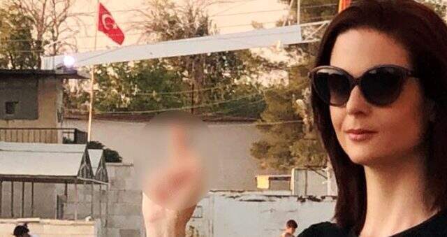 PKK sevici ABD'li gazeteci Türk bayrağına hakaret etti