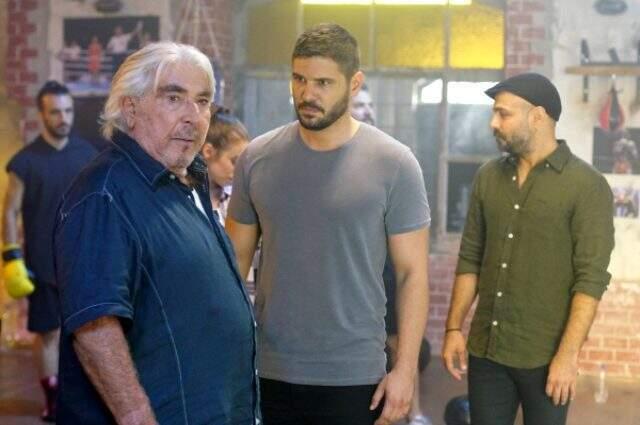 Şampiyon dizisi oyuncuları kimler, konusu nedir? (Şampiyon 1. bölümü TRT 1)