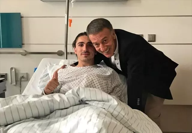 Trabzonspor'da Abdülkadir Ömür ameliyat edildi Trabzonspor'da Abdülkadir Ömür ameliyat edildi