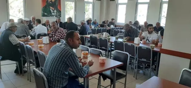 Ulaş'ta aşure ikramı yapıldı