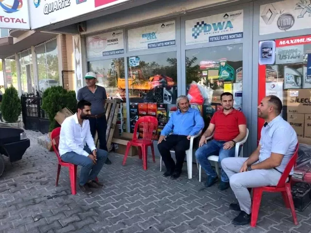Başkan Şahin'den CHP İlçe Başkanı Er'e övgü dolu sözler Başkan Şahin'den CHP İlçe Başkanı Er'e övgü dolu sözler