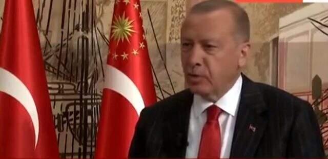 Cumhurbaşkanı Erdoğan'dan ABD'ye sert sözler: Bize parayla vermediği silahı terör örgütlerine parasız veriyor