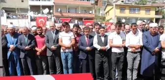 Ahmet Ay: Diyarbakır şehitleri 'kahrolsun PKK' sloganları ile son yolculuklarına uğurlandı Ahmet Ay: Diyarbakır şehitleri 'kahrolsun PKK' sloganları ile son yolculuklarına uğurlandı
