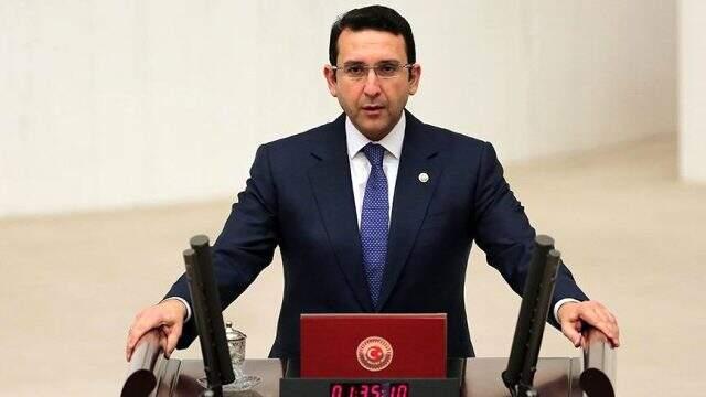 Eski milletvekili İbrahim Turan da AK Parti'den istifa etti