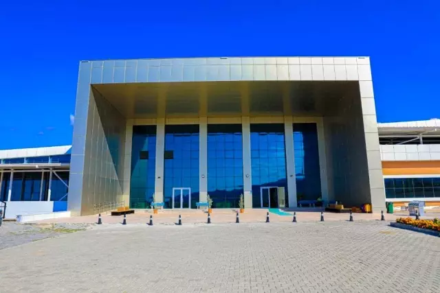 Merkez kütüphane yeni binaya taşındı