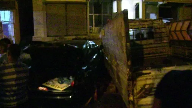 Samandağ'da Otomobil ile Kamyonet çarpıştı: 1 yaralı