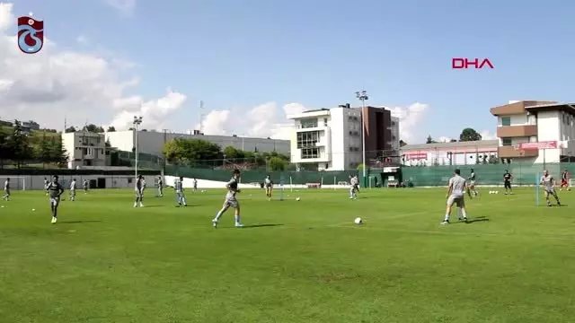 Spor trabzonspor'da onazi ve kamil ahmet takımla çalıştı Spor trabzonspor'da onazi ve kamil ahmet takımla çalıştı