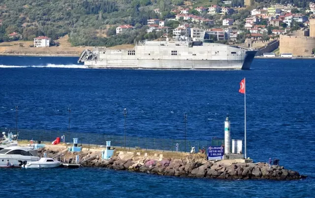 ABD askeri gemisi Çanakkale Boğazı'ndan geçti