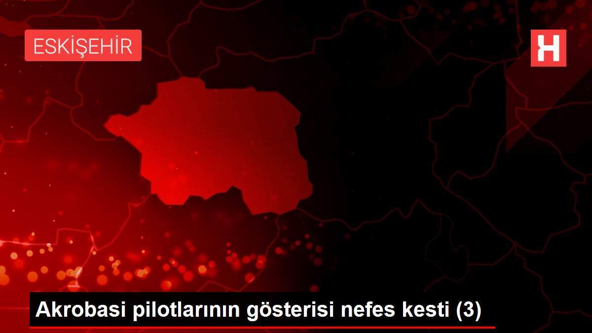 Akrobasi pilotlarının gösterisi nefes kesti (3)