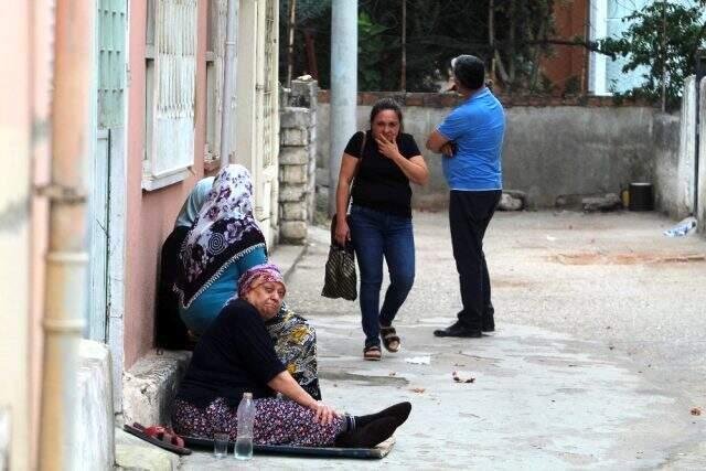 Annesiyle kavga eden babasını bıçaklayarak öldürdü