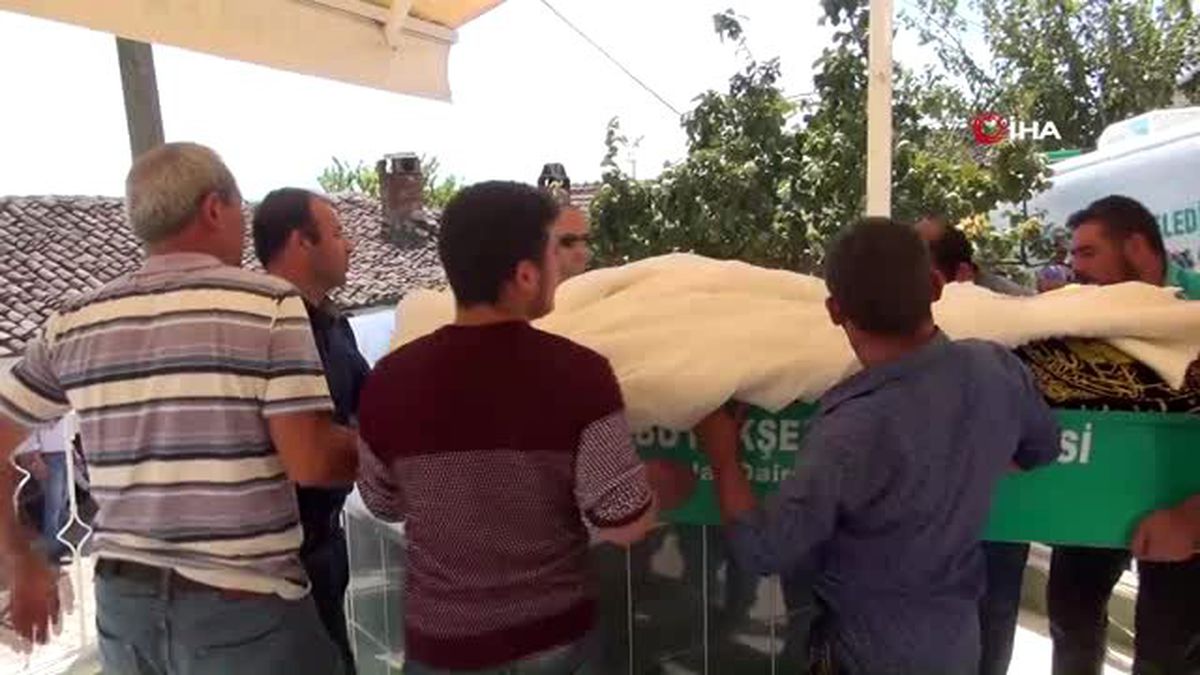 Av tüfeğiyle vurulan Gamze gelinliğiyle defnedildi