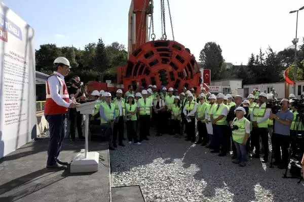 Ayvalıdere yağmur suyu tüneli'ne tünel açma makinesi indirildi Ayvalıdere yağmur suyu tüneli'ne tünel açma makinesi indirildi