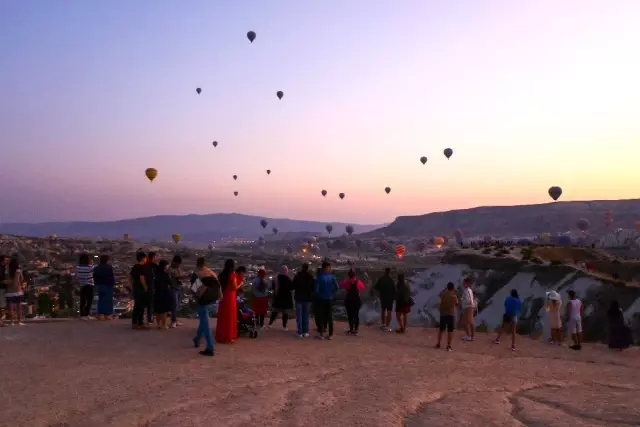 Kapadokya'da Pazar günü balon turları iptal edildi Kapadokya'da Pazar günü balon turları iptal edildi