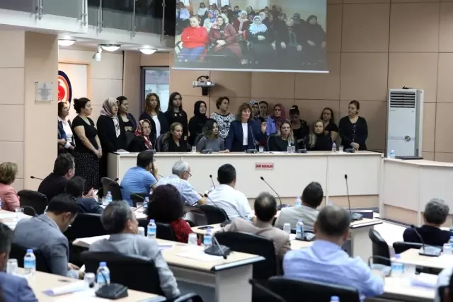 Kent Konseyi Kadın Meclisi'nden kadına şiddete tepki Kent Konseyi Kadın Meclisi'nden kadına şiddete tepki