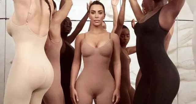 Kim Kardashian, giydiği korseyi çıkaramayınca altını ıslattı