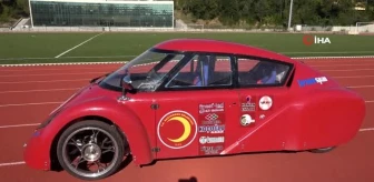 Öğrenciler, 1 lira ile 100 kilometre gidebilen elektrikli otomobil üretti