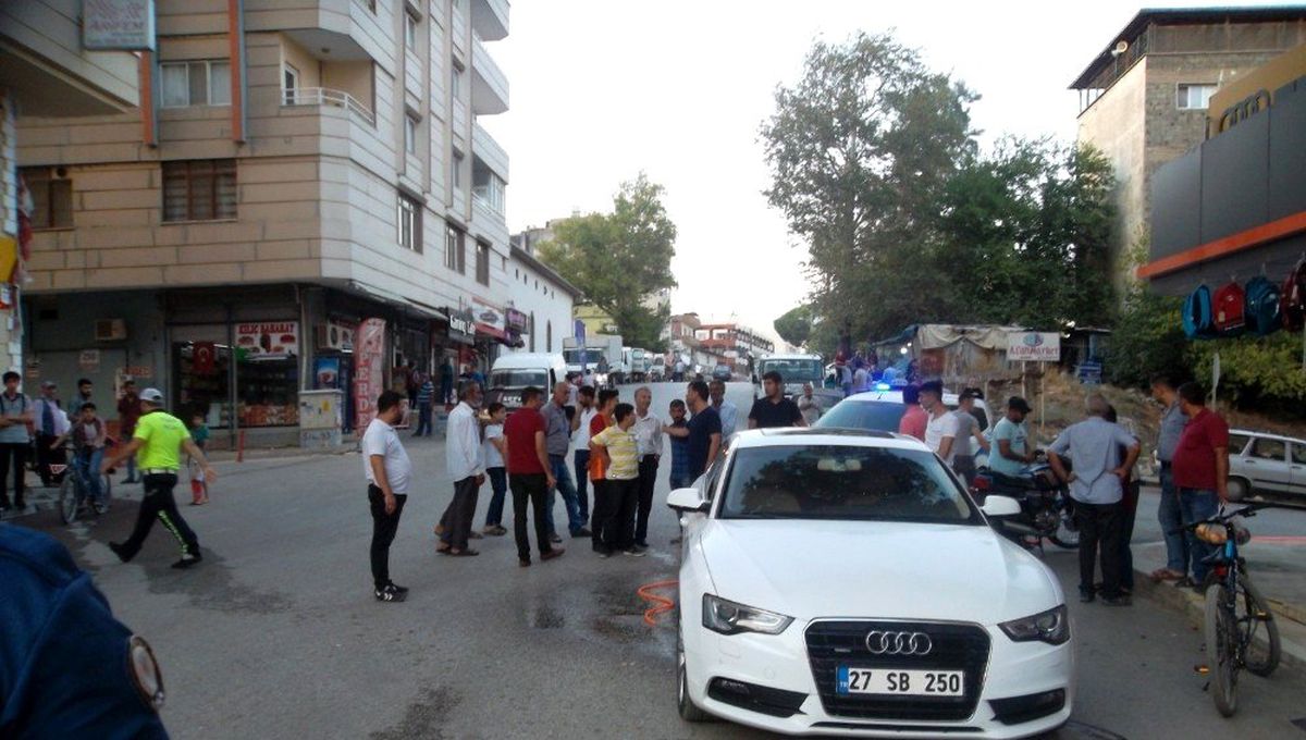 Otomobil ile motosiklet çarpıştı: 1 yaralı