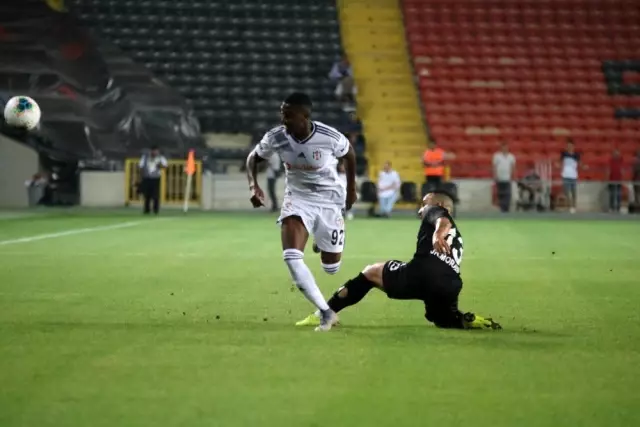 Süper Lig: Gazişehir Gaziantep: 1 - Beşiktaş: 0 (İlk yarı) Süper Lig: Gazişehir Gaziantep: 1 - Beşiktaş: 0 (İlk yarı)