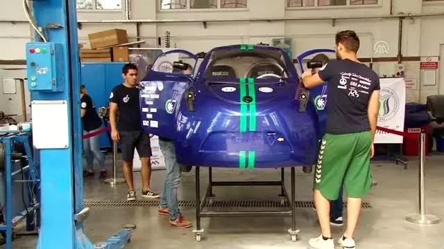 Üniversite öğrencilerinden elektrikli otomobil Üniversite öğrencilerinden elektrikli otomobil