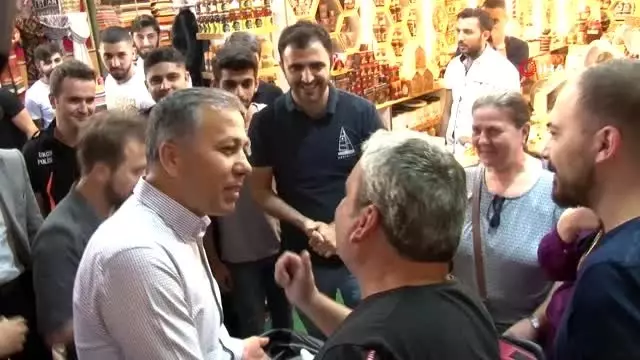 Vali Yerlikaya, Ahilik Haftası vesilesiyle Kapalı Çarşı esnafını ziyaret etti Vali Yerlikaya, Ahilik Haftası vesilesiyle Kapalı Çarşı esnafını ziyaret etti