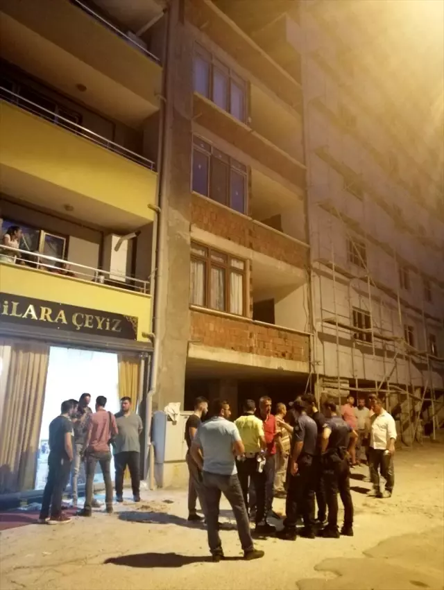 Zonguldak'ta taşlı sopalı kavga: 5 yaralı Zonguldak'ta taşlı sopalı kavga: 5 yaralı