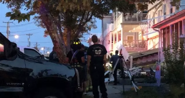ABD'de 3 katlı bina çöktü, en az 20 yaralı var
