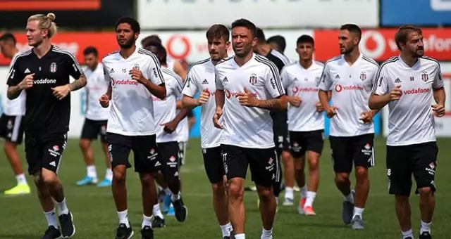 Beşiktaş'a Oğuzhan Özyakup ve Burak Yılmaz müjdesi!