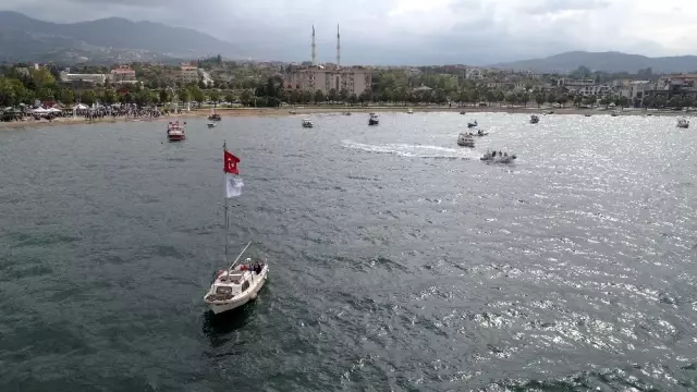 Denizden çıkanlar görenleri şaşırttı Denizden çıkanlar görenleri şaşırttı
