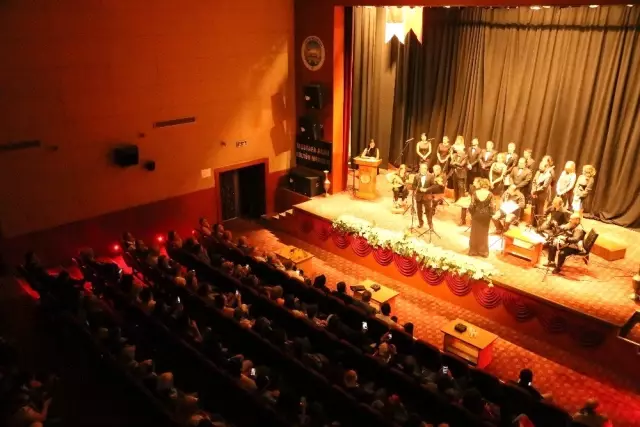 Develi'de Türk Sanat Müziği Gecesi Develi'de Türk Sanat Müziği Gecesi