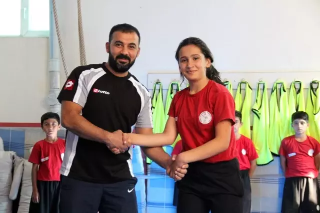 Evindar'ın Milli Takıma uzanan yaşam hikayesi Evindar'ın Milli Takıma uzanan yaşam hikayesi