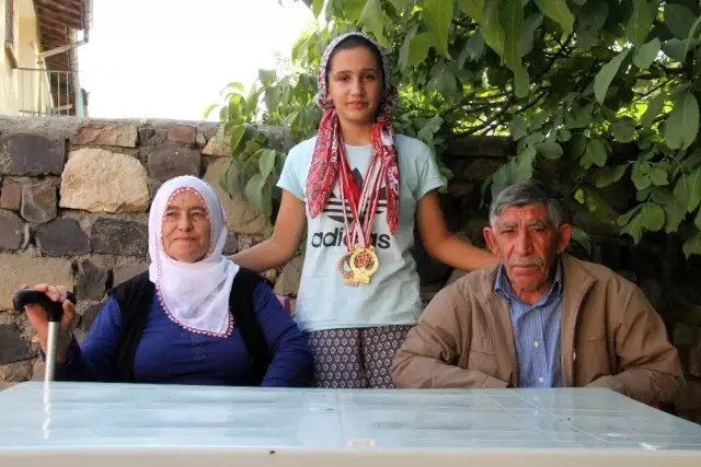 Evindar'ın Milli Takıma uzanan yaşam hikayesi Evindar'ın Milli Takıma uzanan yaşam hikayesi