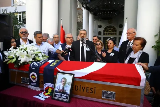 Gazeteci Duru son yolculuğa uğurlandı Gazeteci Duru son yolculuğa uğurlandı